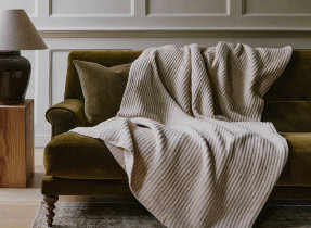 Cashmere blanket "Furrow Knitted Natural"