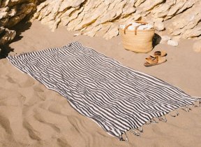 Half-linen hammam towel "Striped Black"