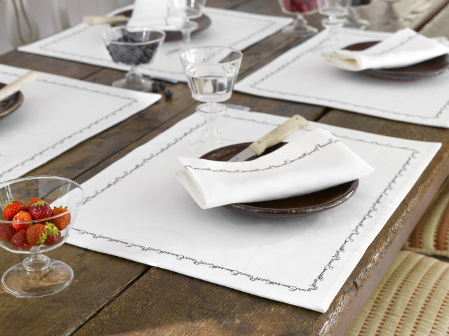 Mirabel Slabbinck cotton table linen "Nama" (2 colors)