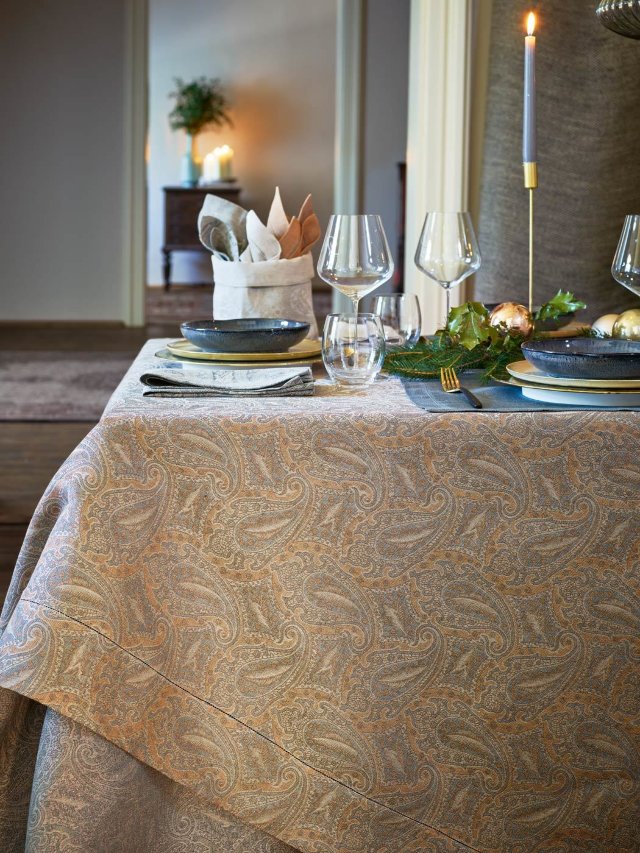 Leinen Tischwäsche mit Paisley "Ilex" von Leitner Leinen