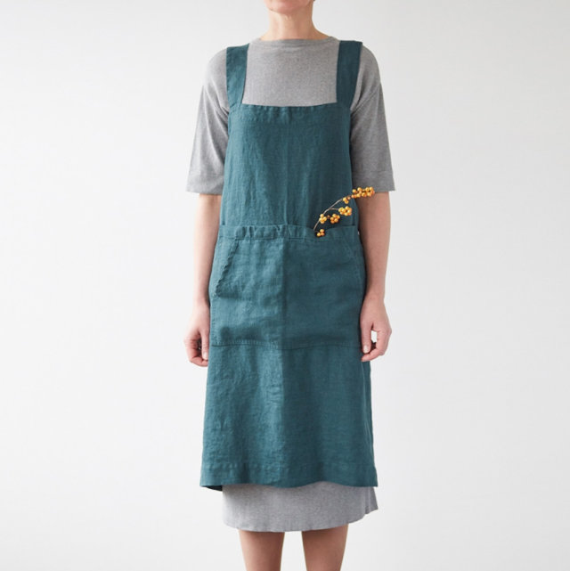 Bib apron made from pre-washed pure linen, Deep Water