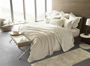 Cashmere knitted blanket "Alba"