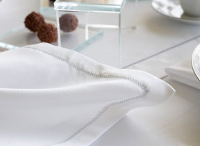 Table linen series "Justien" in 6 colors