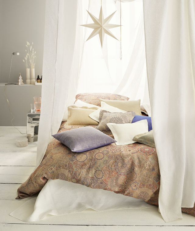 Leitner Leinen Intarsio" bed linen in opal