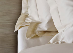 Satin fitted sheet "Celso de Lemos Capela 1000 TC"