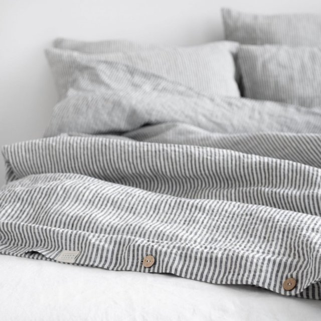Leinenbettwäsche "Thin Stripes"
