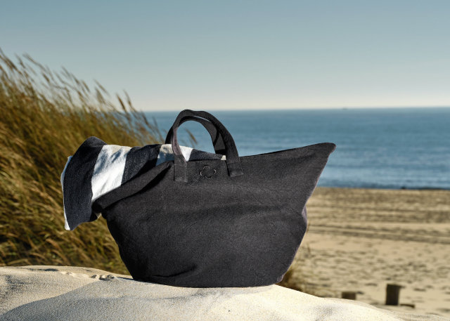 Beach bags from Abyss and Habidecor - 990 Black