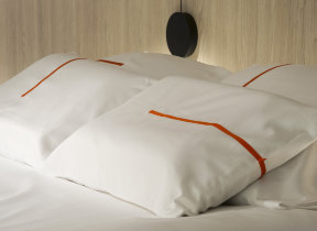 Satin bed linen "Phi White Orange"